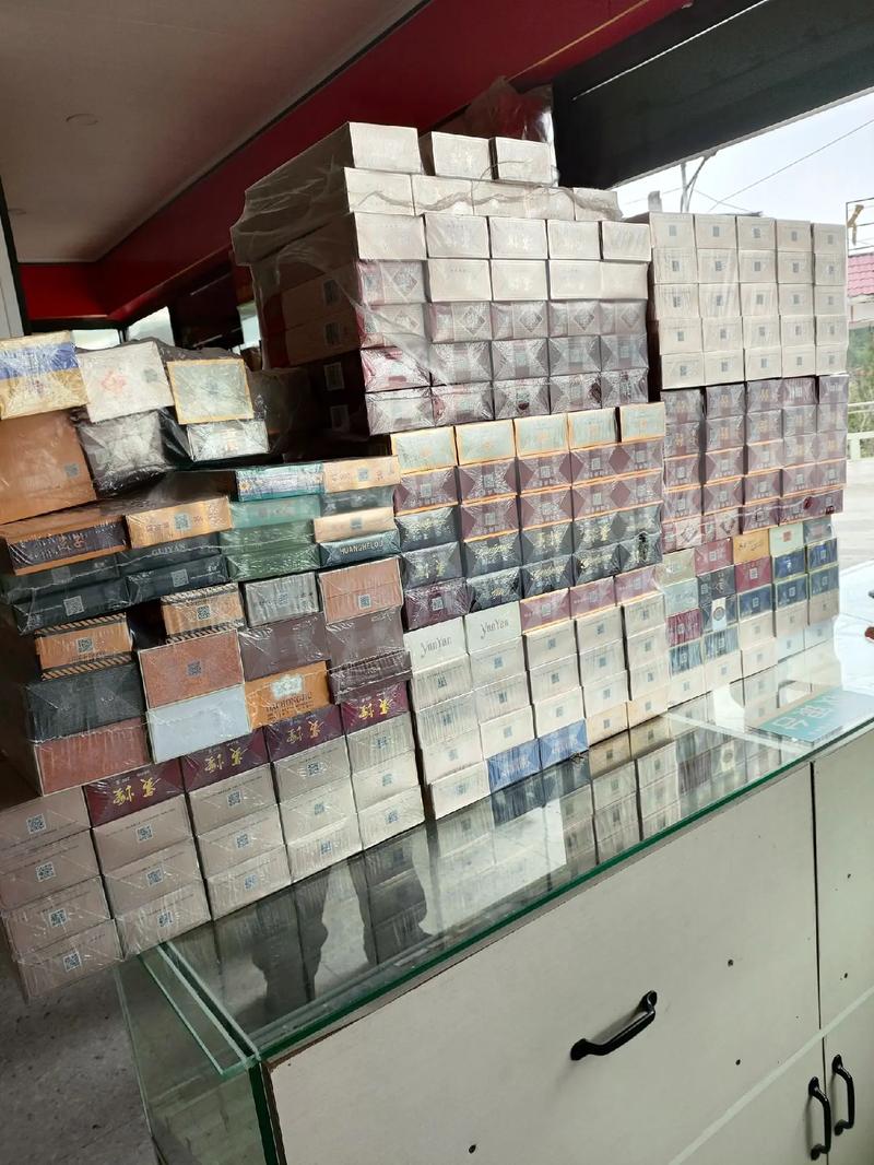 在中国，网购香烟批发需要遵守国家相关法律法规。以下是一些基本的步骤和注意事项